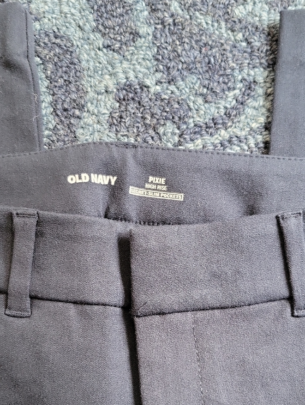 Bundle of Old Navy Pixie Pants - Picture 7 of 7